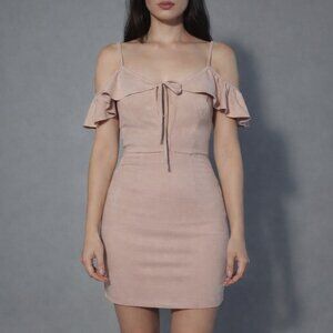 CHARLOTTE RUSSE / BODYCON PINK DRESS / MINI